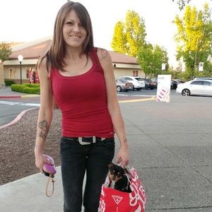 Meet your Posher, Melisa